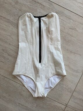 lisa marie fernandez swimsuit, Size 2 (Small)